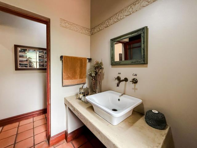 The Urn Guesthouse
